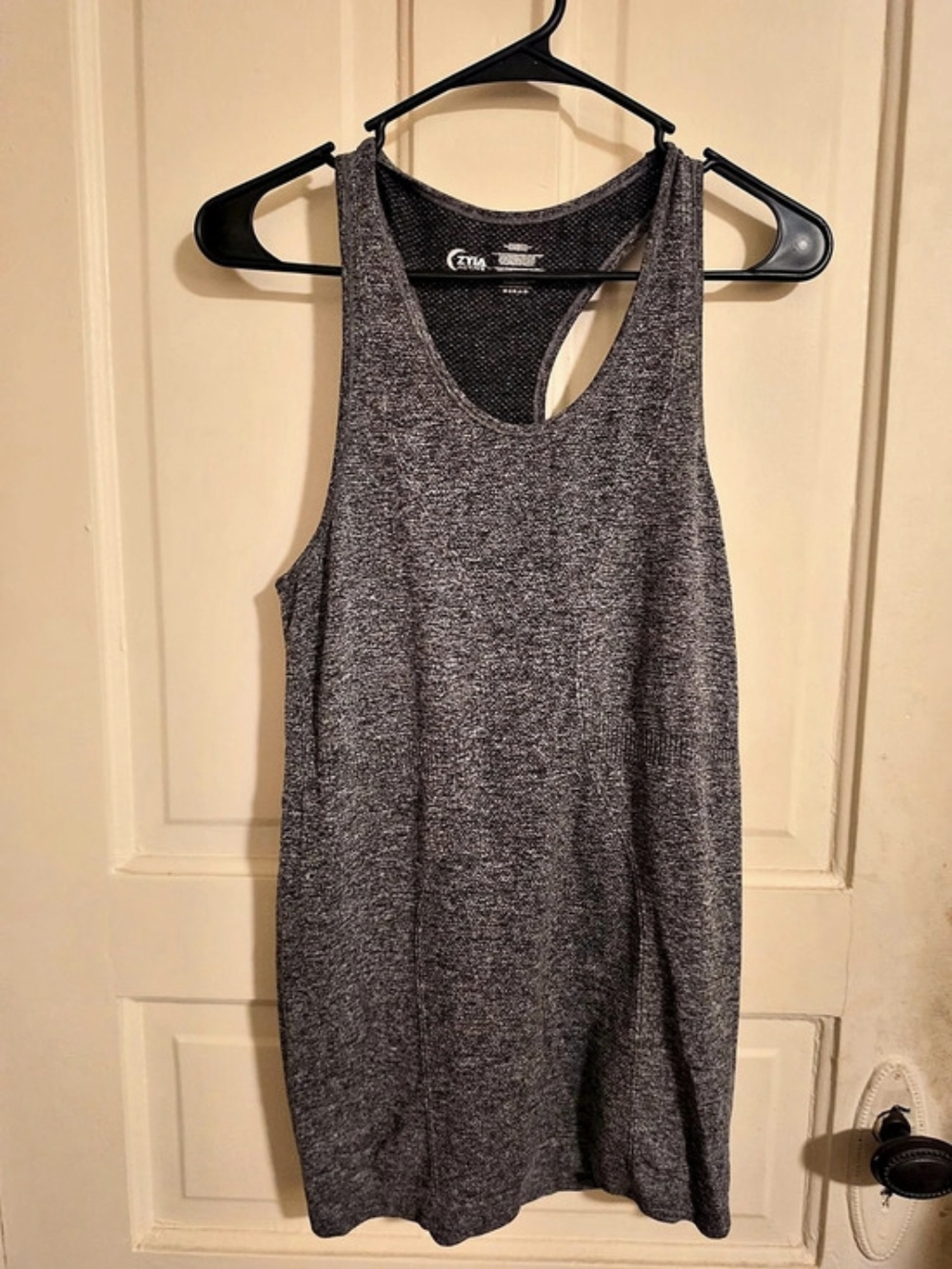 Zyia Active Tank Gray Medium Athletic Tank